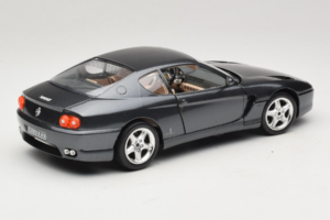 Ferrari 456 GT Grijs Metallic Speciale Lak Bburago 1:18 3036 D Metaal — afbeelding 3 van 8