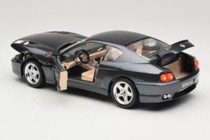 Ferrari 456 GT Grijs Metallic Speciale Lak Bburago 1:18 3036 D Metaal — afbeelding 5 van 8