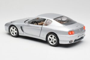 Ferrari 456 GT Zilver Bburago 1:18 3036-M2 Metaal — afbeelding 7 van 8