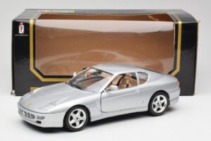 Ferrari 456 GT Zilver Bburago 1:18 3036-M2 Metaal — afbeelding 8 van 8