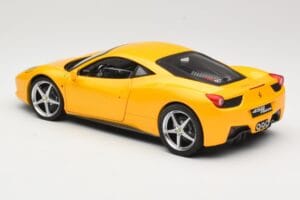Ferrari 458 Italia Geel Hot Wheels 1:18 P9894 Metaal — afbeelding 7 van 8