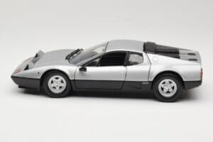 Ferrari 512BB Zilver Kyosho 1:18 08171S Metaal — afbeelding 4 van 8