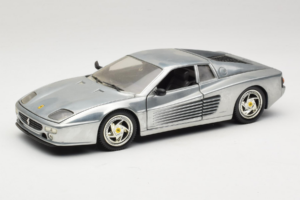Ferrari 512M Chrome Silver Hot Wheels 1:18 25739 Metaal