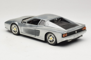 Ferrari 512M Chrome Silver Hot Wheels 1:18 25739 Metaal — afbeelding 7 van 8