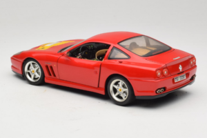 Ferrari 550 Maranello 22 Jahre Ferrari Model Club Rood Bburago 1:18 3064-P2 Metaal — afbeelding 7 van 8