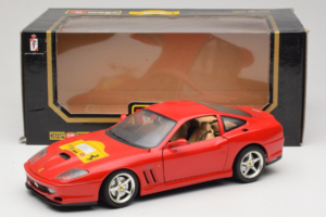 Ferrari 550 Maranello 22 Jahre Ferrari Model Club Rood Bburago 1:18 3064-P2 Metaal — afbeelding 8 van 8