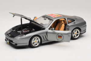 Ferrari 550 Maranello 25 Ferrari Model Club Zilver Bburago 1:18 3344-S1 Metaal — afbeelding 2 van 7