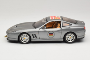Ferrari 550 Maranello 25 Ferrari Model Club Zilver Bburago 1:18 3344-S1 Metaal — afbeelding 4 van 7