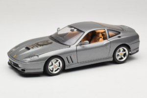 Ferrari 550 Maranello 25 Jahre Ferrari Model Club Zilver 2e Versie Bburago 1:18 3064-S1 Metaal