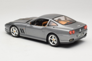 Ferrari 550 Maranello 25 Jahre Ferrari Model Club Zilver 2e Versie Bburago 1:18 3064-S1 Metaal — afbeelding 7 van 8