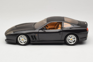 Ferrari 550 Maranello Zwart Metallic Bburago 1:18 3344-B1 Metaal — afbeelding 4 van 8