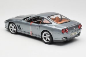 Ferrari 550 Maranello Grijs Metallic Maisto 1:18 4839 Metaal — afbeelding 5 van 6