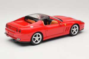 Ferrari 575M Superamerica Rood Hot Wheels 1:18 J2858 Metaal — afbeelding 3 van 8