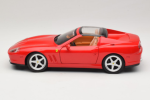 Ferrari 575M Superamerica Rood Hot Wheels 1:18 J2858 Metaal — afbeelding 4 van 8
