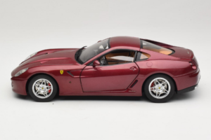 Ferrari 599 GTB Fiorano Donkerrood Hot Wheels 1:18 M1200 Metaal — afbeelding 4 van 8