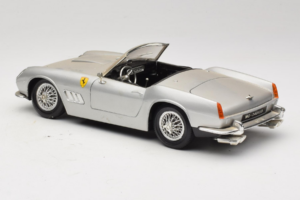 Ferrari California Cabriolet Zilver Tonka 1:18 01109-S1 Metaal — afbeelding 7 van 8