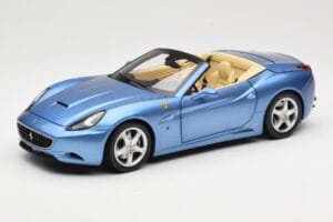 Ferrari California Lichtblauw Hot Wheels 1:18 N2043 Metaal