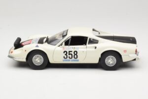 Ferrari Dino 246 GT Wit Anson 1:18 3580 Metaal — afbeelding 4 van 8