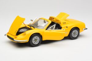 Ferrari Dino 246 GTS Geel Hot Wheels 1:18 23920 Metaal — afbeelding 2 van 8