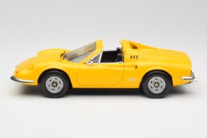 Ferrari Dino 246 GTS Geel Hot Wheels 1:18 23920 Metaal — afbeelding 4 van 8