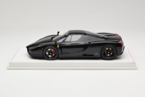 Ferrari Enzo Zwart AB Models 1:18 REMC008 Hars