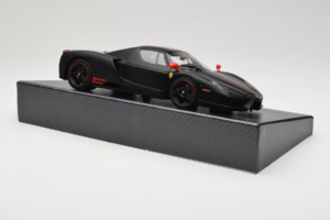Ferrari Enzo Matt Black Gelimiteerde Editie BBR 1:18 HE180029 Metaal — afbeelding 5 van 9