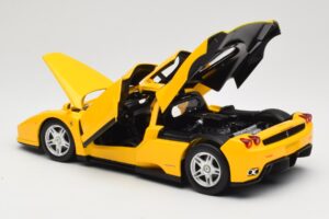Ferrari Enzo Geel Hot Wheels 1:18 C1550 Metaal — afbeelding 5 van 8