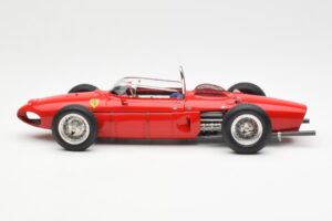 Ferrari Dino 156 Sharknose F1 1961 CMC 1:18 M-078 Metaal — afbeelding 3 van 6