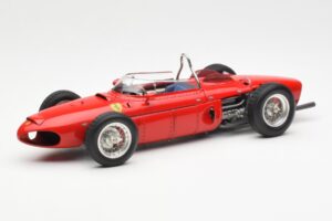 Ferrari Dino 156 Sharknose F1 1961 CMC 1:18 M-078 Metaal