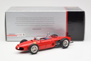 Ferrari Dino 156 Sharknose F1 1961 CMC 1:18 M-078 Metaal — afbeelding 6 van 6