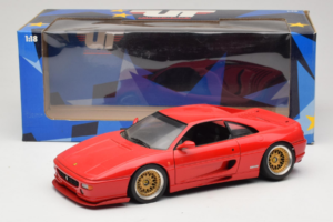 Ferrari F355 Berlinetta Rood Met Custom Gouden Velgen UT Models 1:18 180074020-P5 Metaal — afbeelding 8 van 8