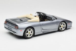 Ferrari F355 Spider Zilver Hot Wheels 1:18 23907-M1 Metaal — afbeelding 3 van 8