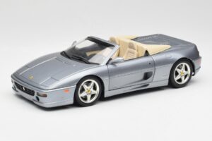 Ferrari F355 Spider Zilver Hot Wheels 1:18 23907-M1 Metaal