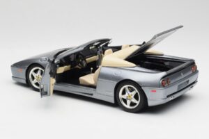 Ferrari F355 Spider Zilver Hot Wheels 1:18 23907-M1 Metaal — afbeelding 5 van 8