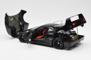 Ferrari F40 Zwart Kyosho 1:18 08416BK Metaal — afbeelding 7 van 10