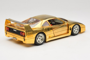 Ferrari F40 Chrome Gold Limited Edition 250 pcs Bburago 1:18 3332-G1 Metaal — afbeelding 3 van 8
