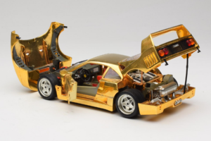 Ferrari F40 Chrome Gold Limited Edition 250 pcs Bburago 1:18 3332-G1 Metaal — afbeelding 5 van 8