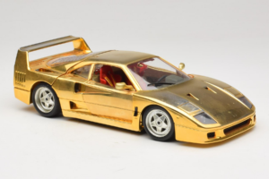 Ferrari F40 Chrome Gold Limited Edition 250 pcs Bburago 1:18 3332-G1 Metaal — afbeelding 6 van 8