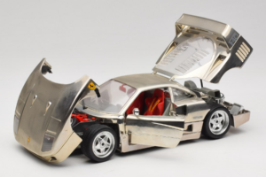 Ferrari F40 Chrome Silver Bburago 1:18 3401 Metaal — afbeelding 2 van 8