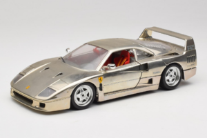 Ferrari F40 Chrome Silver Bburago 1:18 3401 Metaal