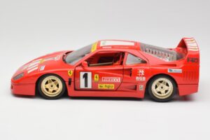 Ferrari F40 Evoluzione Bburago 1:18 3042 Metaal — afbeelding 4 van 8