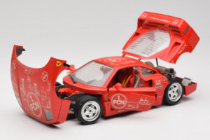 Ferrari F40 Evoluzione FC Nürnberg Special Edition Rood Bburago 1:18 3042-FCN Metaal — afbeelding 2 van 8