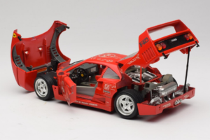 Ferrari F40 Evoluzione FC Nürnberg Special Edition Rood Bburago 1:18 3042-FCN Metaal — afbeelding 5 van 8