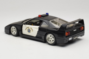Ferrari F40 Highway Patrol Zwart Wit Bburago 1:18 3022-H1 Metaal — afbeelding 7 van 8