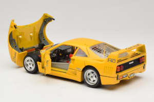 Ferrari F40 Interconti Car HiFi Geel Bburago 1:18 3032-I1 Metaal — afbeelding 5 van 8