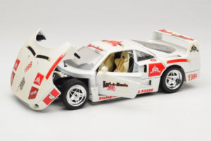 Ferrari F40 Kart-o-Mania Wit Bburago 1:18 3332-W3 Metaal — afbeelding 2 van 8