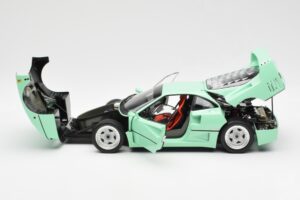 Ferrari F40 Mintgroen Kyosho 1:18 08416MG Metaal — afbeelding 5 van 10