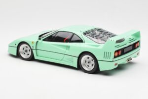Ferrari F40 Mintgroen Kyosho 1:18 08416MG Metaal — afbeelding 9 van 10