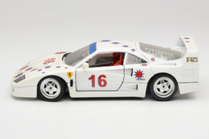 Ferrari F40 #16 Borsenmodells Wit Limited Edition 333 pcs 1987 Bburago 1:18 3332-W1 Metaal — afbeelding 4 van 8