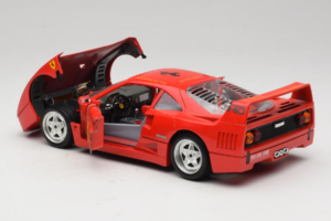 Ferrari F40 #8 Bevro International Rood 1987 Bburago 1:18 3332-P3 Metaal — afbeelding 5 van 8